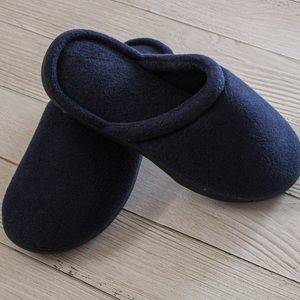 Navy Blue Women’s Isotoner Slippers, 9.5